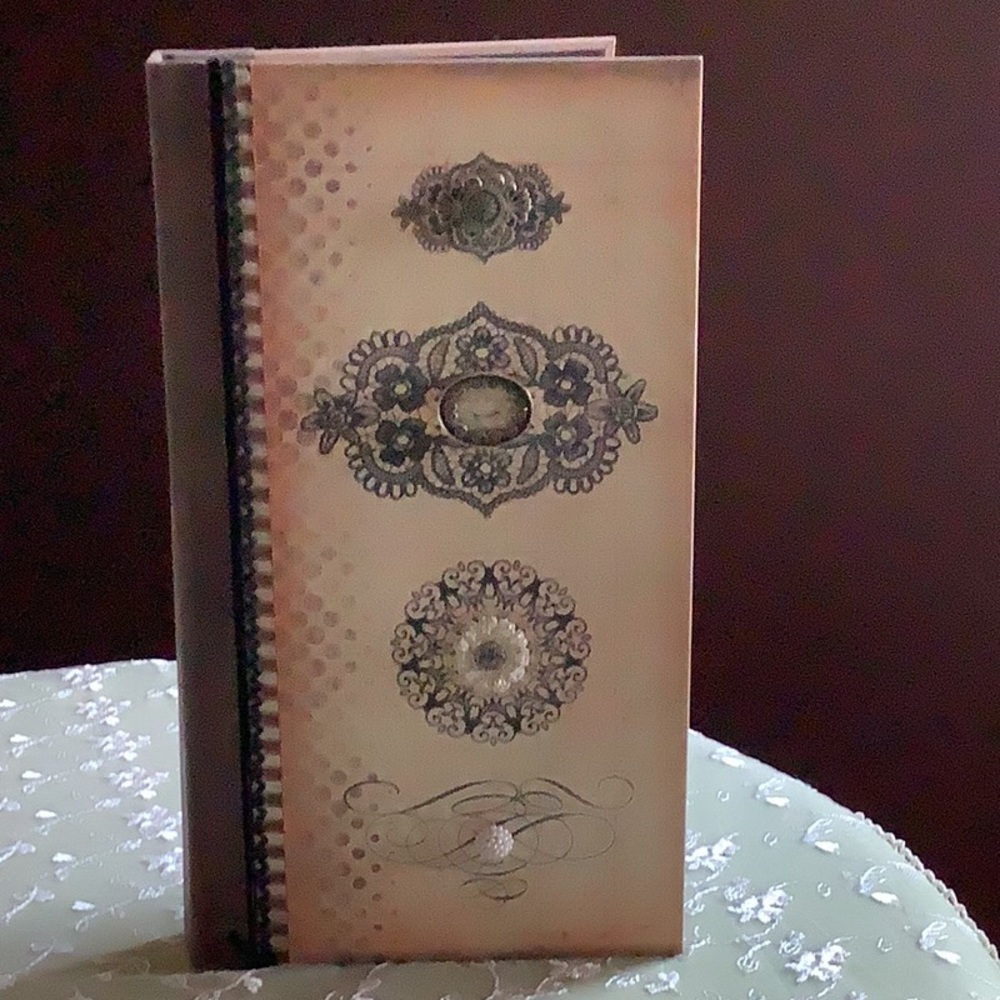 Elements by Jill Schwartz Photo Album